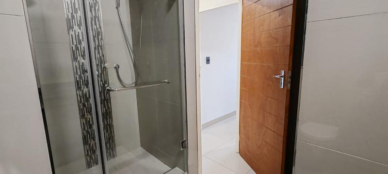 To Let 1 Bedroom Property for Rent in Overport KwaZulu-Natal