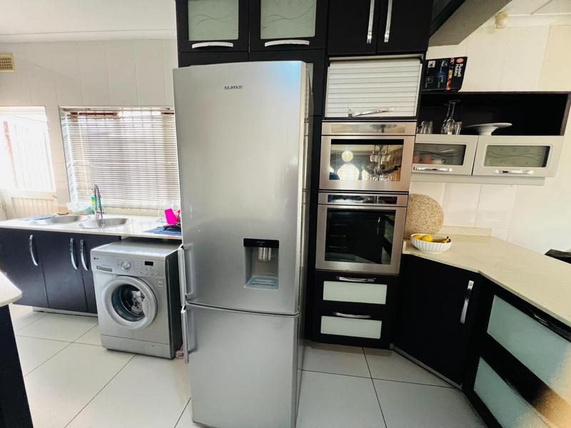 4 Bedroom Property for Sale in Berea West KwaZulu-Natal