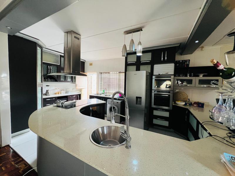 4 Bedroom Property for Sale in Berea West KwaZulu-Natal