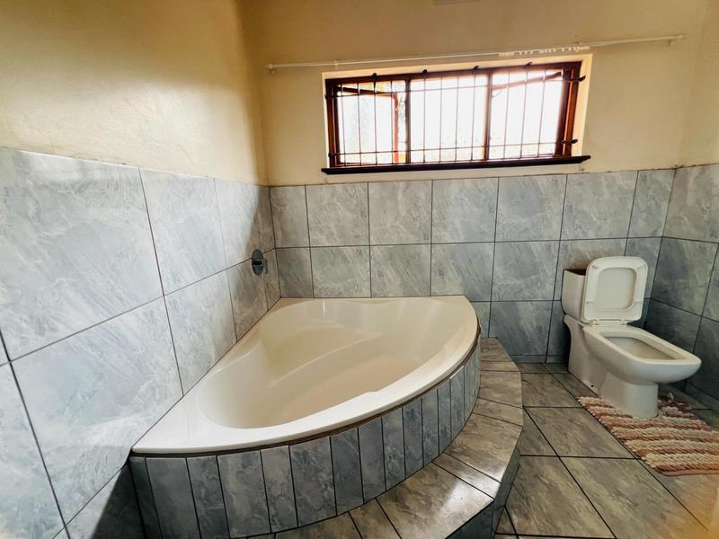 4 Bedroom Property for Sale in Berea West KwaZulu-Natal