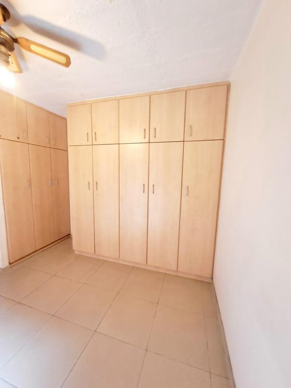 2 Bedroom Property for Sale in Montclair KwaZulu-Natal