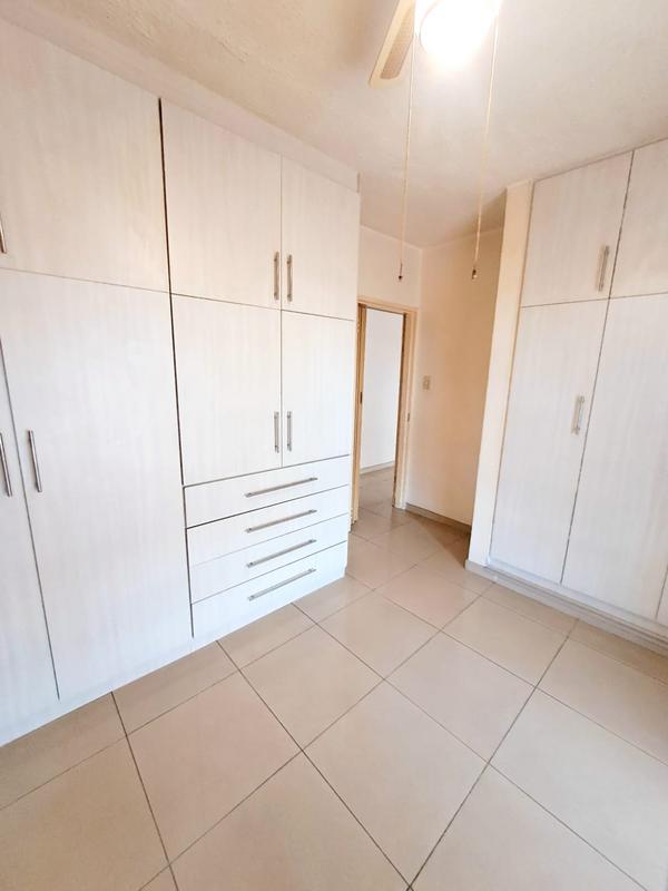 2 Bedroom Property for Sale in Montclair KwaZulu-Natal