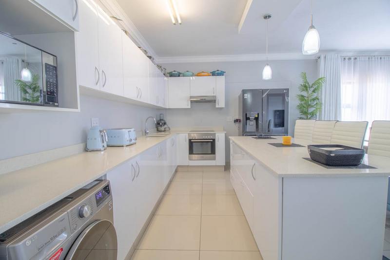 To Let 3 Bedroom Property for Rent in Umhlanga Ridge KwaZulu-Natal