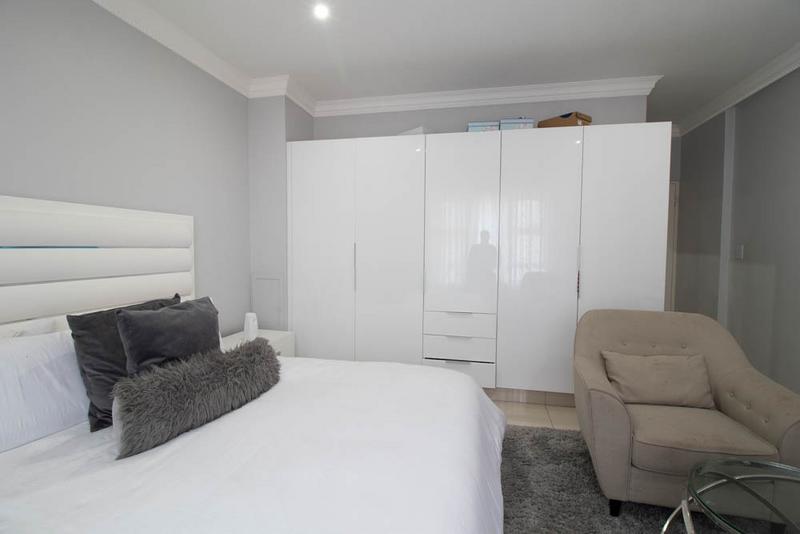 To Let 3 Bedroom Property for Rent in Umhlanga Ridge KwaZulu-Natal