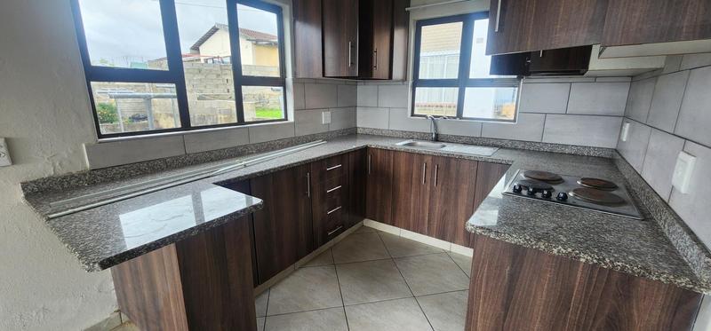 To Let 2 Bedroom Property for Rent in Sunpark KwaZulu-Natal