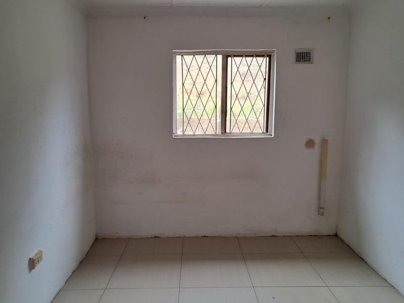 To Let 2 Bedroom Property for Rent in Umzinto KwaZulu-Natal