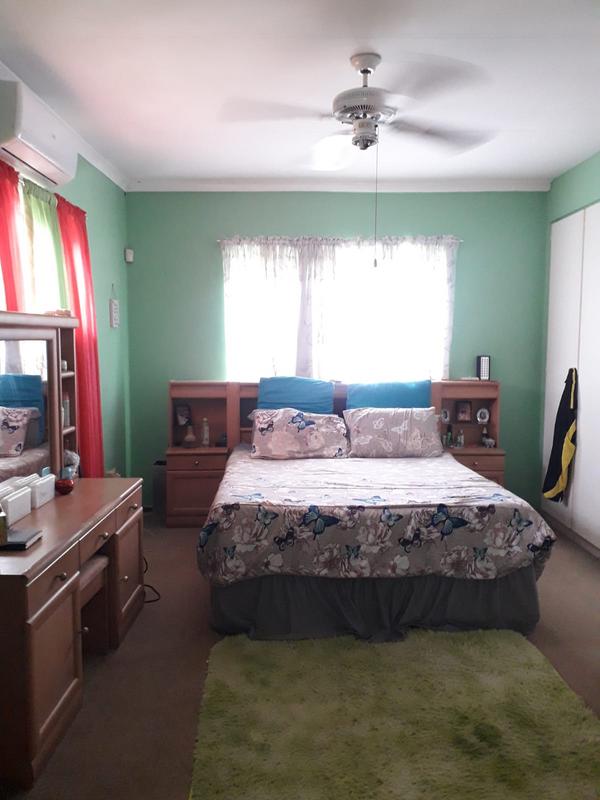 3 Bedroom Property for Sale in Woodhaven KwaZulu-Natal