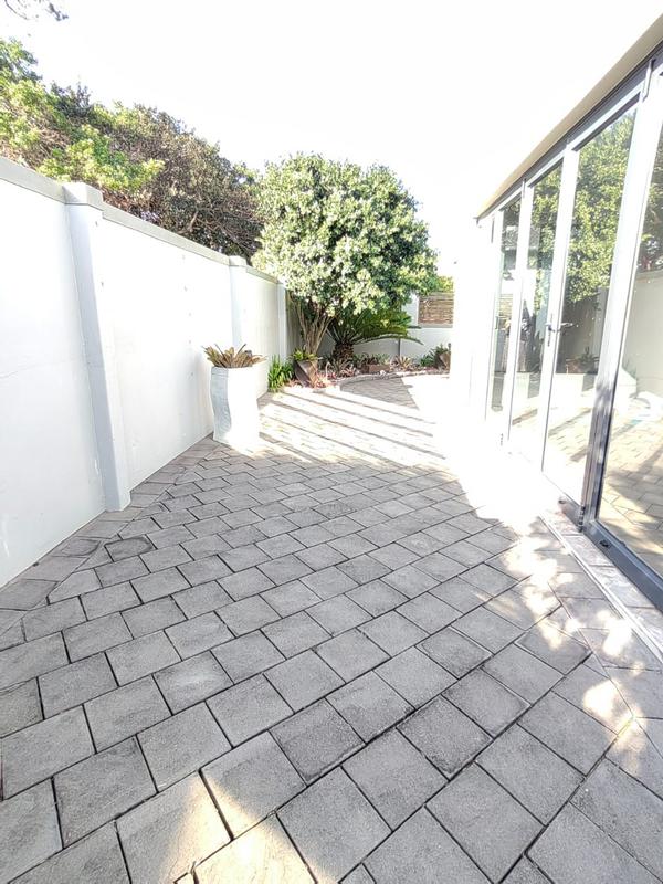 To Let 3 Bedroom Property for Rent in Mzingazi Golf Estate KwaZulu-Natal