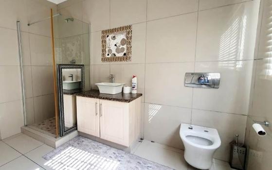 4 Bedroom Property for Sale in Veld En Vlei KwaZulu-Natal