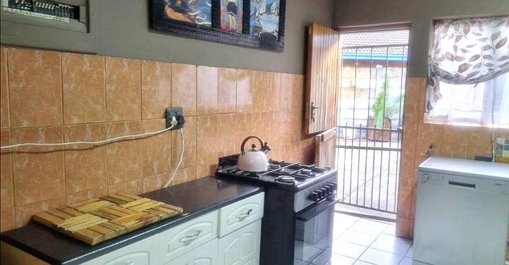7 Bedroom Property for Sale in Veld En Vlei KwaZulu-Natal
