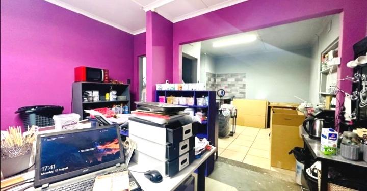 7 Bedroom Property for Sale in Veld En Vlei KwaZulu-Natal