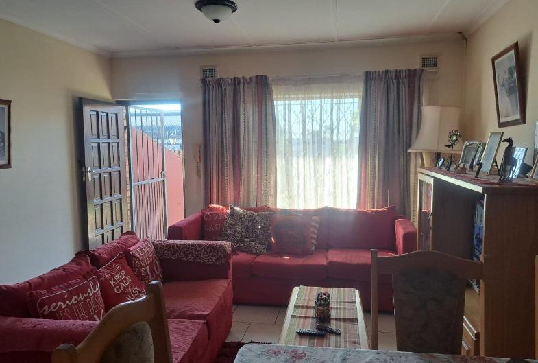 2 Bedroom Property for Sale in Montclair KwaZulu-Natal