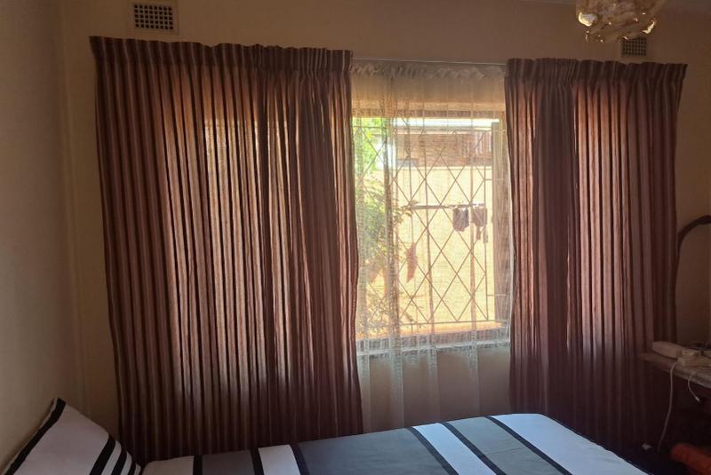 2 Bedroom Property for Sale in Montclair KwaZulu-Natal