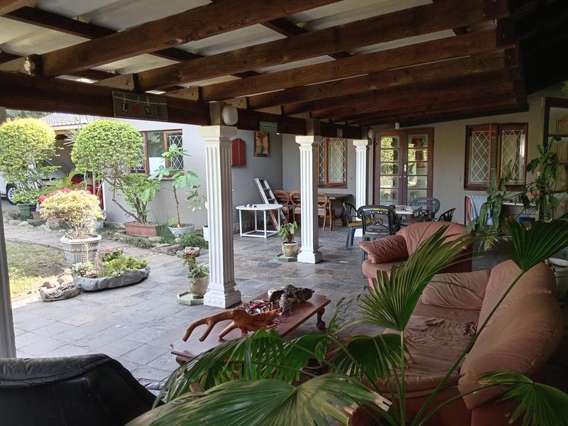 5 Bedroom Property for Sale in Park Rynie KwaZulu-Natal