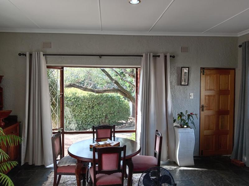 5 Bedroom Property for Sale in Park Rynie KwaZulu-Natal