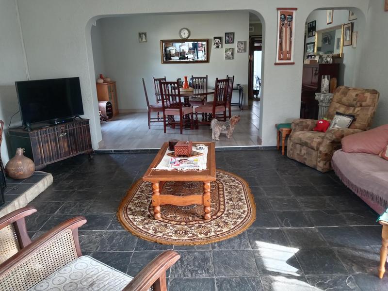 5 Bedroom Property for Sale in Park Rynie KwaZulu-Natal