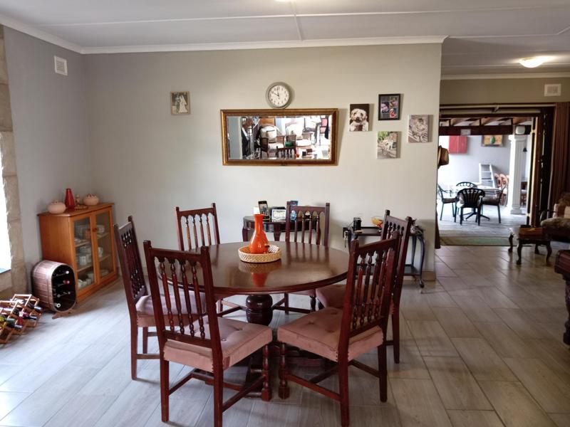 5 Bedroom Property for Sale in Park Rynie KwaZulu-Natal