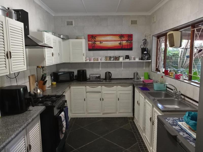 5 Bedroom Property for Sale in Park Rynie KwaZulu-Natal