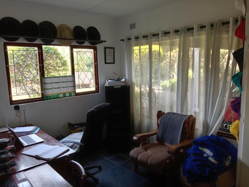 5 Bedroom Property for Sale in Park Rynie KwaZulu-Natal