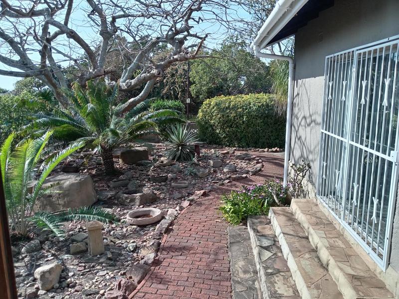 5 Bedroom Property for Sale in Park Rynie KwaZulu-Natal