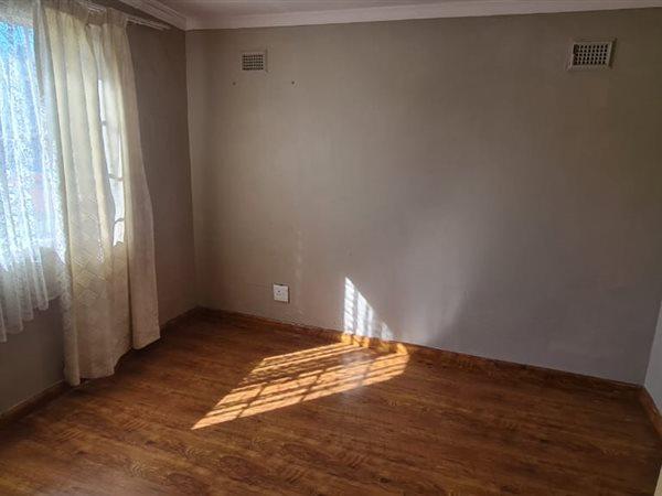 To Let 2 Bedroom Property for Rent in Greenbury KwaZulu-Natal