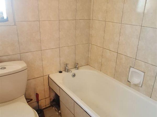 To Let 2 Bedroom Property for Rent in Greenbury KwaZulu-Natal