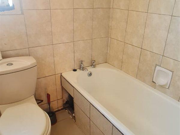To Let 2 Bedroom Property for Rent in Greenbury KwaZulu-Natal