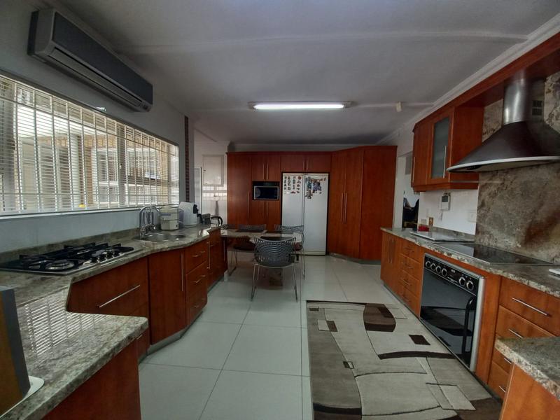 5 Bedroom Property for Sale in Desainagar KwaZulu-Natal