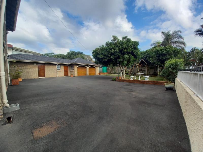 5 Bedroom Property for Sale in Desainagar KwaZulu-Natal