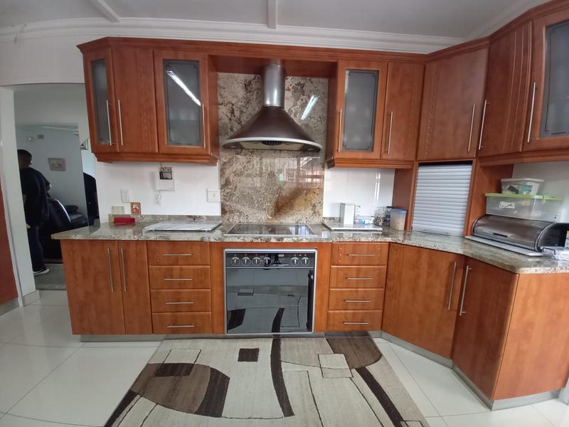 5 Bedroom Property for Sale in Desainagar KwaZulu-Natal
