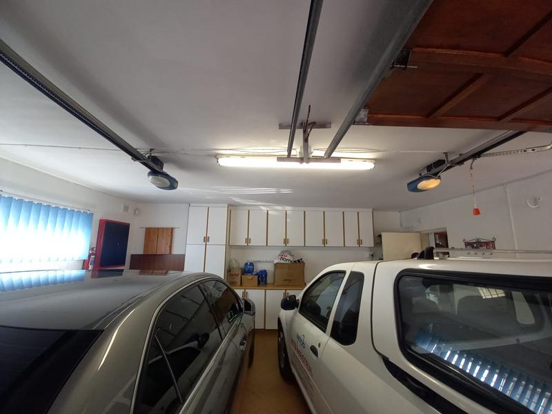 5 Bedroom Property for Sale in Desainagar KwaZulu-Natal