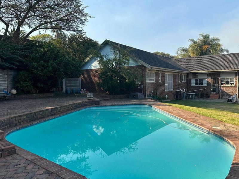 4 Bedroom Property for Sale in Signal Hill KwaZulu-Natal