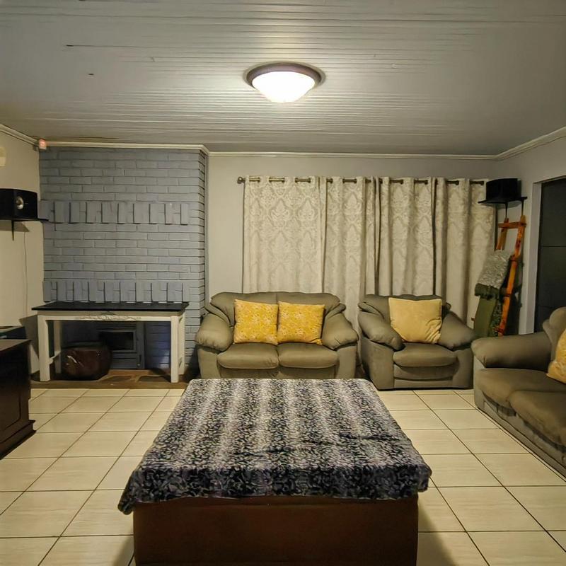 4 Bedroom Property for Sale in Signal Hill KwaZulu-Natal