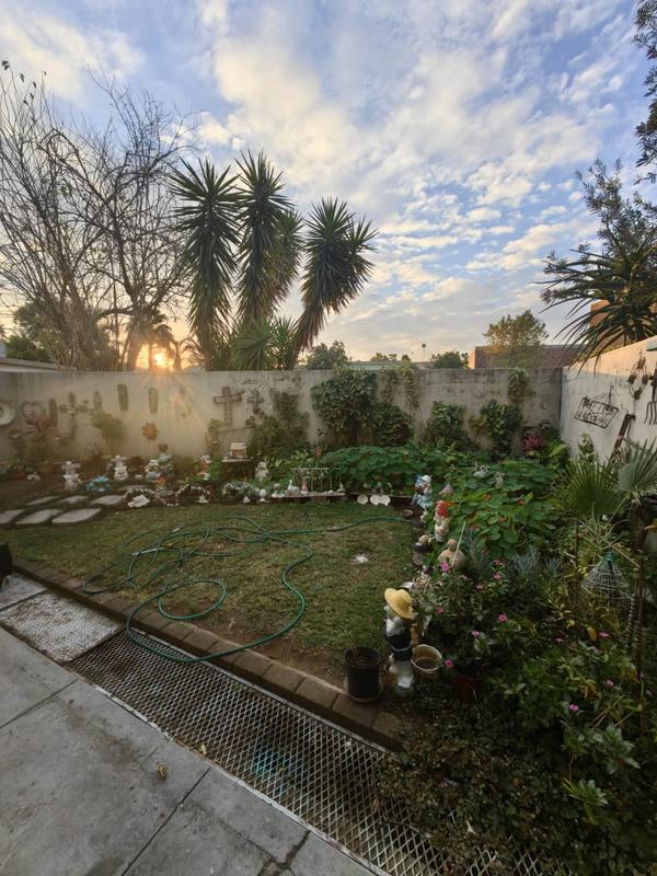 3 Bedroom Property for Sale in Huttenheights KwaZulu-Natal