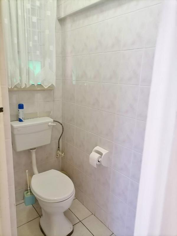 2 Bedroom Property for Sale in Scottburgh KwaZulu-Natal