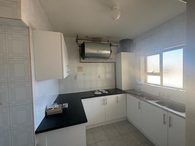 To Let 1 Bedroom Property for Rent in Esplanade KwaZulu-Natal