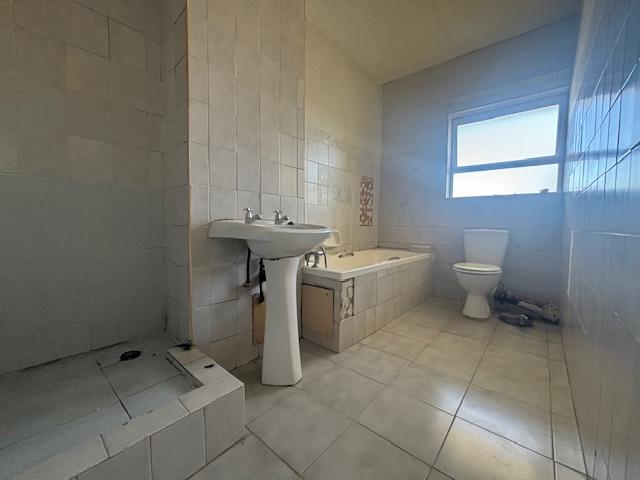 To Let 1 Bedroom Property for Rent in Esplanade KwaZulu-Natal