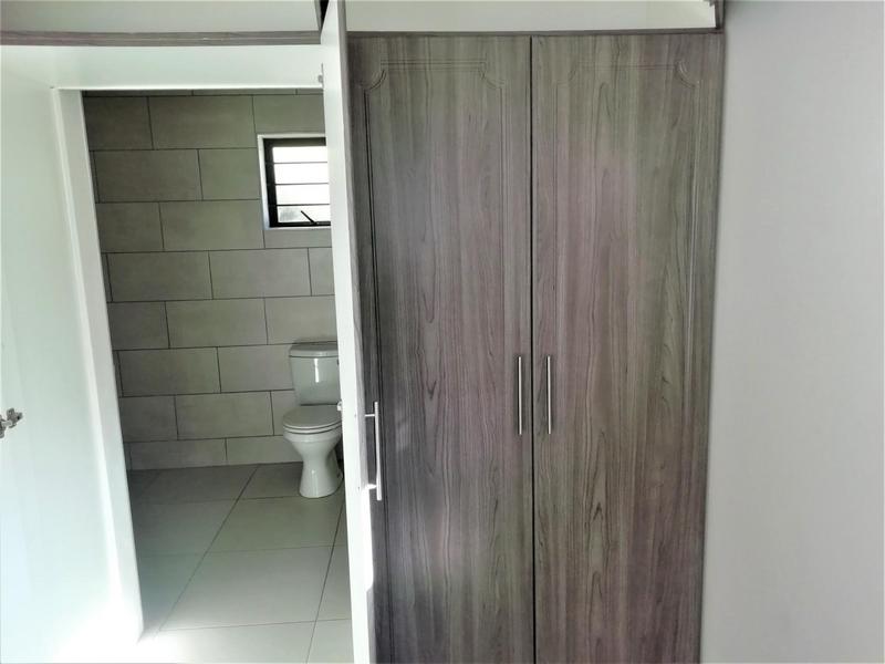 To Let 2 Bedroom Property for Rent in Umkomaas KwaZulu-Natal
