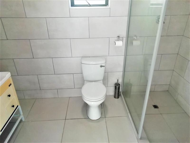 To Let 2 Bedroom Property for Rent in Umkomaas KwaZulu-Natal