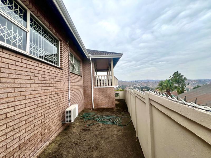 3 Bedroom Property for Sale in Newholme KwaZulu-Natal
