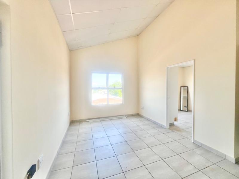 1 Bedroom Property for Sale in Chase Valley KwaZulu-Natal