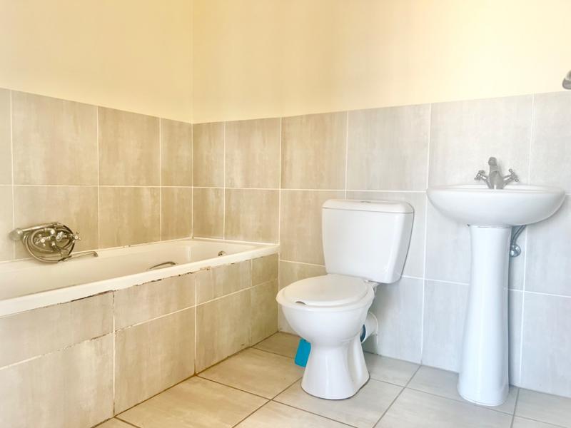 1 Bedroom Property for Sale in Chase Valley KwaZulu-Natal