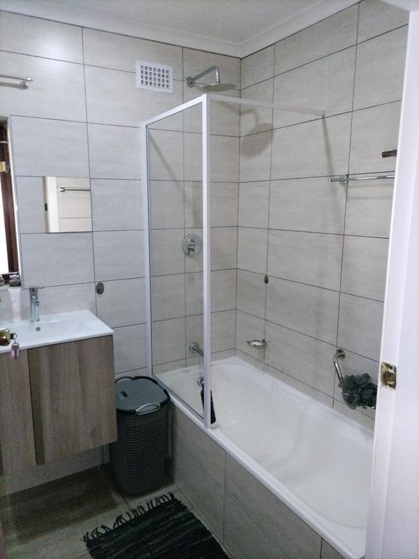 To Let 3 Bedroom Property for Rent in Illovo Glen KwaZulu-Natal