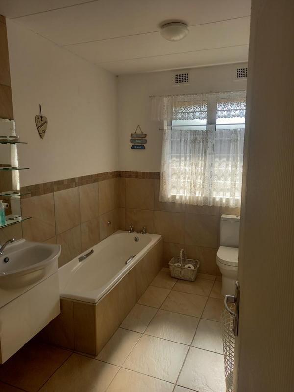 4 Bedroom Property for Sale in Warner Beach KwaZulu-Natal