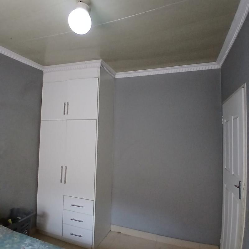 3 Bedroom Property for Sale in Umlazi KwaZulu-Natal