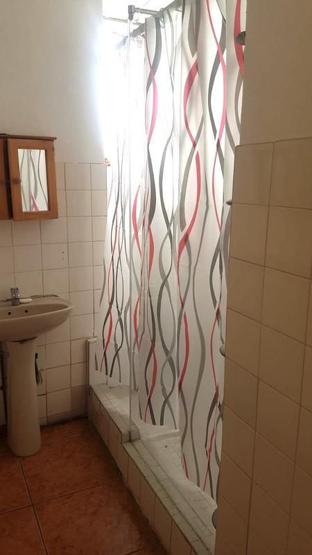 To Let 2 Bedroom Property for Rent in Scottsville KwaZulu-Natal