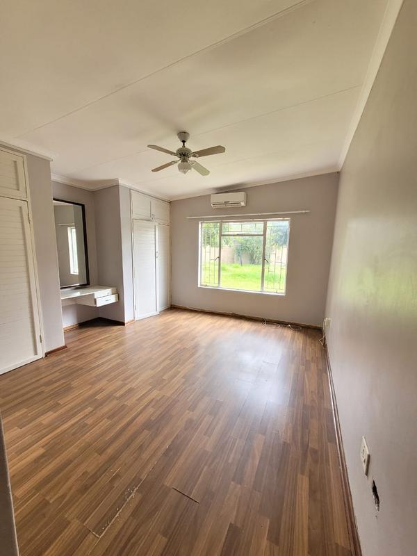 4 Bedroom Property for Sale in Schuinshoogte KwaZulu-Natal