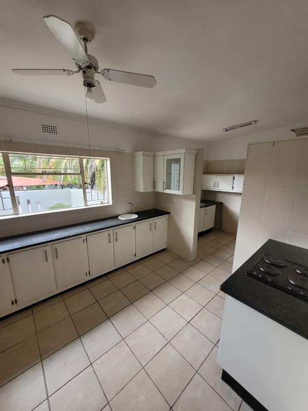 4 Bedroom Property for Sale in Schuinshoogte KwaZulu-Natal