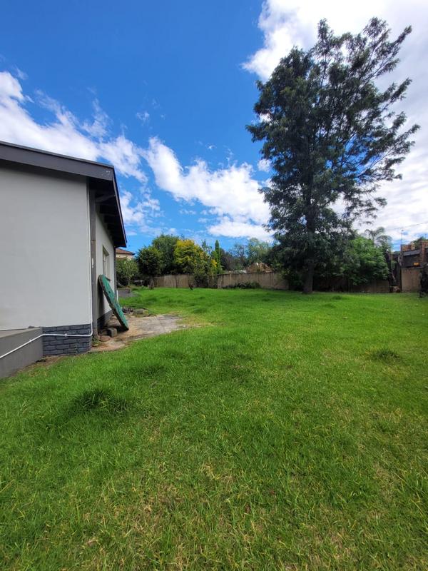 4 Bedroom Property for Sale in Schuinshoogte KwaZulu-Natal