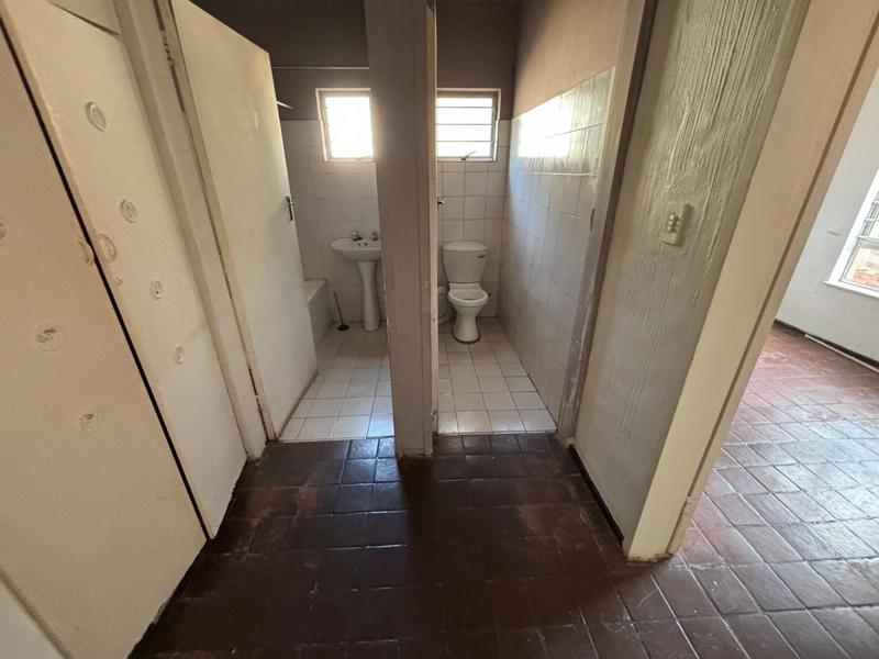 2 Bedroom Property for Sale in Montclair KwaZulu-Natal